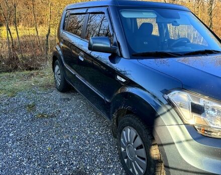 Синий Киа Soul, объемом двигателя 1.6 л и пробегом 225 тыс. км за 8000 $, фото 1 на Automoto.ua