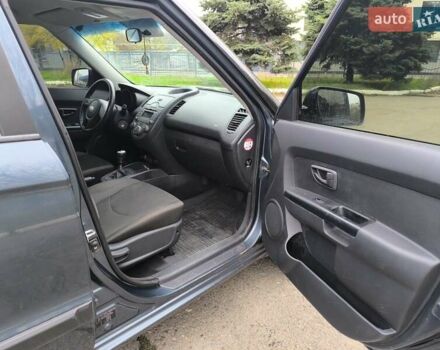 Синій Кіа Soul, об'ємом двигуна 1.59 л та пробігом 110 тис. км за 6500 $, фото 10 на Automoto.ua