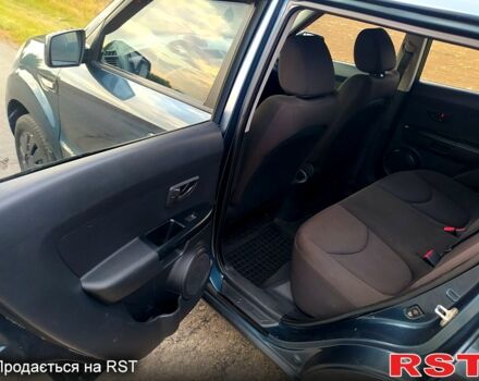 Синий Киа Soul, объемом двигателя 1.6 л и пробегом 159 тыс. км за 6000 $, фото 5 на Automoto.ua