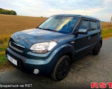 Синий Киа Soul, объемом двигателя 1.6 л и пробегом 159 тыс. км за 6000 $, фото 1 на Automoto.ua
