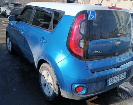 Синий Киа Soul, объемом двигателя 0 л и пробегом 93 тыс. км за 10700 $, фото 4 на Automoto.ua