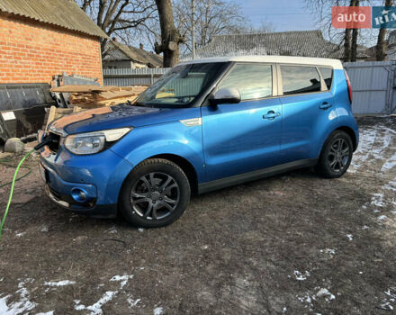 Синий Киа Soul, объемом двигателя 0 л и пробегом 105 тыс. км за 10500 $, фото 1 на Automoto.ua