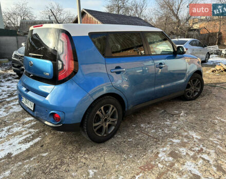 Синий Киа Soul, объемом двигателя 0 л и пробегом 105 тыс. км за 10500 $, фото 3 на Automoto.ua