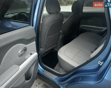 Киа Soul 2015 в Днепре (Днепропетровске) на Automoto.ua Синий Киа Soul, объемом двигателя 0 л и пробегом 115 тыс. км за 6500 $, фото 16 на Automoto.ua