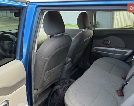 Синий Киа Soul, объемом двигателя 0 л и пробегом 120 тыс. км за 6500 $, фото 18 на Automoto.ua