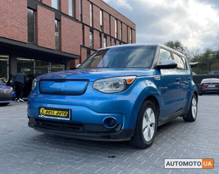 Синій Кіа Soul, об'ємом двигуна 27 л та пробігом 185 тис. км за 9500 $, фото 2 на Automoto.ua