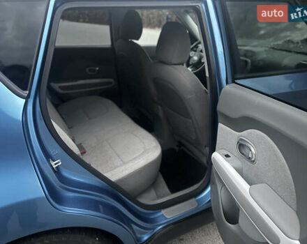 Киа Soul 2015 в Днепре (Днепропетровске) на Automoto.ua Синий Киа Soul, объемом двигателя 0 л и пробегом 115 тыс. км за 6500 $, фото 15 на Automoto.ua