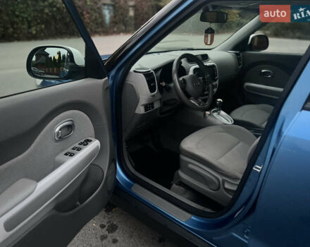 Киа Soul 2015 в Днепре (Днепропетровске) на Automoto.ua Синий Киа Soul, объемом двигателя 0 л и пробегом 115 тыс. км за 6500 $, фото 13 на Automoto.ua