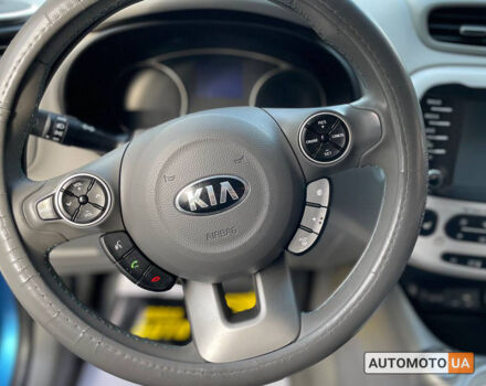 Синій Кіа Soul, об'ємом двигуна 27 л та пробігом 185 тис. км за 9500 $, фото 9 на Automoto.ua