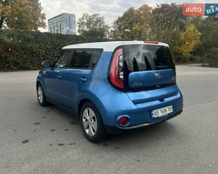 Киа Soul 2015 в Днепре (Днепропетровске) на Automoto.ua Синий Киа Soul, объемом двигателя 0 л и пробегом 115 тыс. км за 6500 $, фото 10 на Automoto.ua