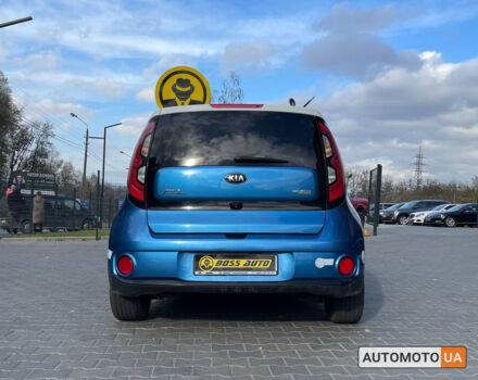 Синій Кіа Soul, об'ємом двигуна 27 л та пробігом 185 тис. км за 9500 $, фото 4 на Automoto.ua
