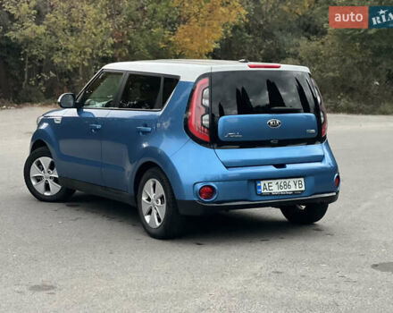 Киа Soul 2015 в Днепре (Днепропетровске) на Automoto.ua Синий Киа Soul, объемом двигателя 0 л и пробегом 115 тыс. км за 6500 $, фото 7 на Automoto.ua