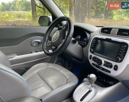 Синий Киа Soul, объемом двигателя 0 л и пробегом 97 тыс. км за 7200 $, фото 6 на Automoto.ua