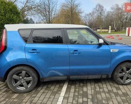 Синий Киа Soul, объемом двигателя 0 л и пробегом 120 тыс. км за 6500 $, фото 10 на Automoto.ua