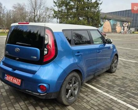 Синий Киа Soul, объемом двигателя 0 л и пробегом 120 тыс. км за 6500 $, фото 11 на Automoto.ua
