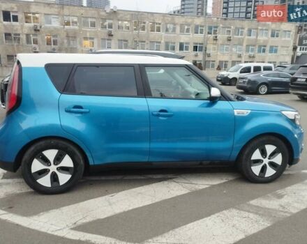 Синій Кіа Soul, об'ємом двигуна 0 л та пробігом 151 тис. км за 5800 $, фото 5 на Automoto.ua