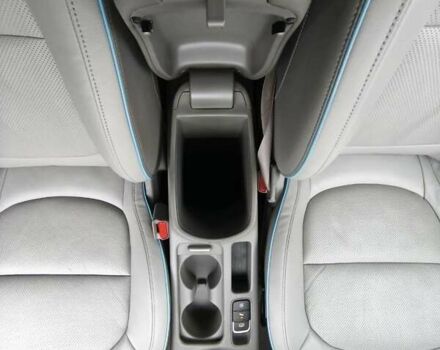 Синий Киа Soul, объемом двигателя 0 л и пробегом 131 тыс. км за 10200 $, фото 52 на Automoto.ua