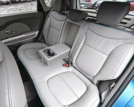 Синий Киа Soul, объемом двигателя 0 л и пробегом 131 тыс. км за 10200 $, фото 50 на Automoto.ua