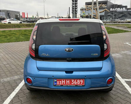 Синий Киа Soul, объемом двигателя 0 л и пробегом 106 тыс. км за 10700 $, фото 5 на Automoto.ua