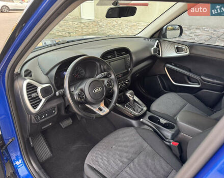 Синий Киа Soul, объемом двигателя 2 л и пробегом 145 тыс. км за 9900 $, фото 19 на Automoto.ua