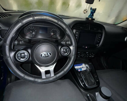 Синий Киа Soul, объемом двигателя 2 л и пробегом 52 тыс. км за 16000 $, фото 17 на Automoto.ua
