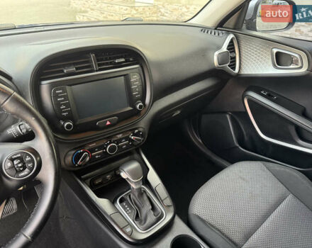 Синий Киа Soul, объемом двигателя 2 л и пробегом 145 тыс. км за 9900 $, фото 23 на Automoto.ua