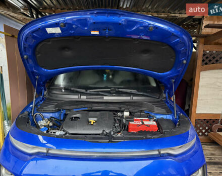 Синий Киа Soul, объемом двигателя 2 л и пробегом 52 тыс. км за 16000 $, фото 21 на Automoto.ua