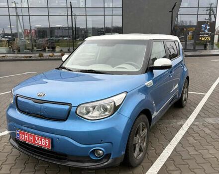 Синий Киа Soul, объемом двигателя 0 л и пробегом 106 тыс. км за 10700 $, фото 2 на Automoto.ua