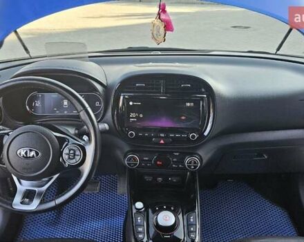 Синий Киа Soul, объемом двигателя 0 л и пробегом 96 тыс. км за 18900 $, фото 51 на Automoto.ua