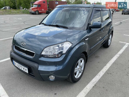 Синий Киа Soul, объемом двигателя 1.58 л и пробегом 202 тыс. км за 8300 $, фото 1 на Automoto.ua