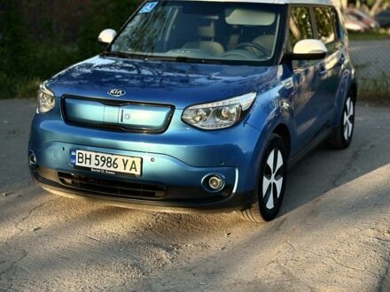 Киа Soul 2014 в Одессе на Automoto.ua Синий Киа Soul, объемом двигателя 0 л и пробегом 135 тыс. км за 5999 $, фото 1 на Automoto.ua