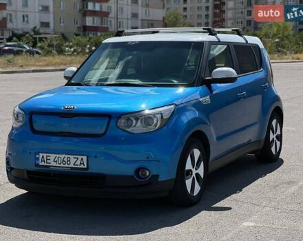 Синий Киа Soul, объемом двигателя 0 л и пробегом 150 тыс. км за 8999 $, фото 1 на Automoto.ua