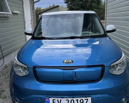 Киа Soul 2015 в Ровно на Automoto.ua Синий Киа Soul, объемом двигателя 0 л и пробегом 153 тыс. км за 6800 $, фото 1 на Automoto.ua