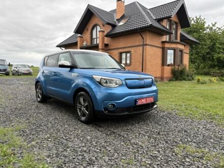 Киа Soul 2016 в Луцке на Automoto.ua Синий Киа Soul, объемом двигателя 0 л и пробегом 128 тыс. км за 5100 $, фото 1 на Automoto.ua