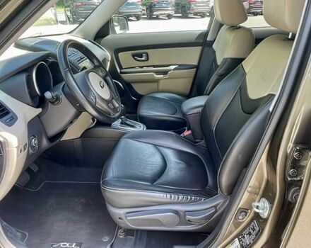 Зелений Кіа Soul, об'ємом двигуна 2 л та пробігом 136 тис. км за 4200 $, фото 5 на Automoto.ua