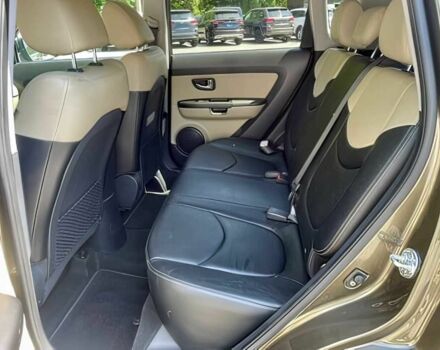 Зелений Кіа Soul, об'ємом двигуна 2 л та пробігом 136 тис. км за 4200 $, фото 10 на Automoto.ua