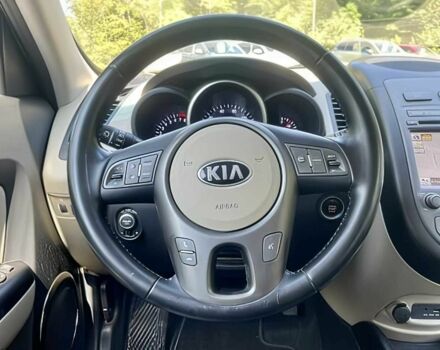 Зелений Кіа Soul, об'ємом двигуна 2 л та пробігом 136 тис. км за 4200 $, фото 7 на Automoto.ua