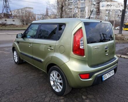 Зеленый Киа Soul, объемом двигателя 2 л и пробегом 86 тыс. км за 8300 $, фото 9 на Automoto.ua