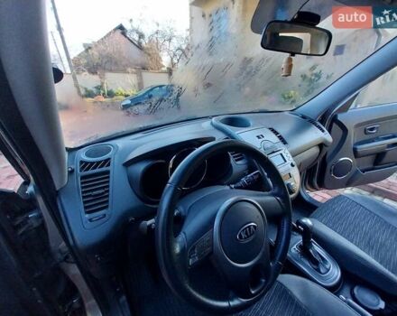 Зелений Кіа Soul, об'ємом двигуна 1.59 л та пробігом 44 тис. км за 10000 $, фото 5 на Automoto.ua