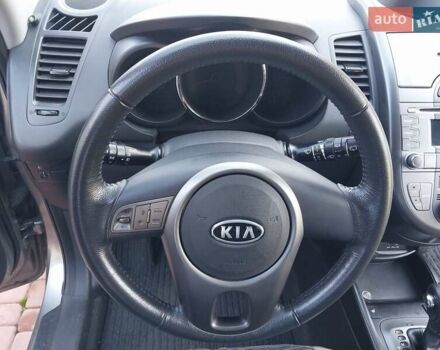 Зелений Кіа Soul, об'ємом двигуна 1.59 л та пробігом 44 тис. км за 10000 $, фото 8 на Automoto.ua