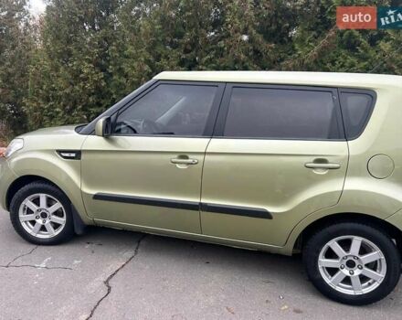 Зеленый Киа Soul, объемом двигателя 1.6 л и пробегом 180 тыс. км за 8200 $, фото 19 на Automoto.ua