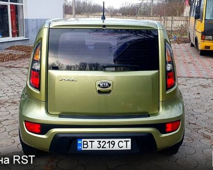 Зеленый Киа Soul, объемом двигателя 1.6 л и пробегом 147 тыс. км за 8400 $, фото 6 на Automoto.ua