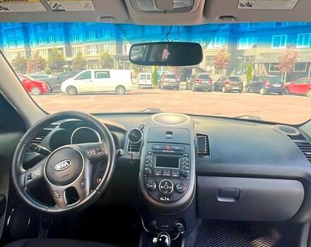 Зелений Кіа Soul, об'ємом двигуна 2 л та пробігом 205 тис. км за 8900 $, фото 5 на Automoto.ua