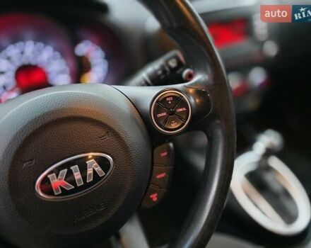 Зеленый Киа Soul, объемом двигателя 1.6 л и пробегом 240 тыс. км за 8800 $, фото 35 на Automoto.ua