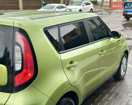 Зеленый Киа Soul, объемом двигателя 1.6 л и пробегом 200 тыс. км за 10200 $, фото 12 на Automoto.ua