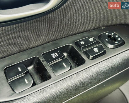 Зеленый Киа Soul, объемом двигателя 1.6 л и пробегом 200 тыс. км за 10200 $, фото 28 на Automoto.ua