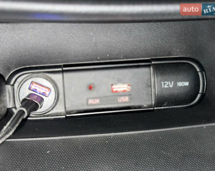 Зеленый Киа Soul, объемом двигателя 1.6 л и пробегом 200 тыс. км за 10200 $, фото 25 на Automoto.ua