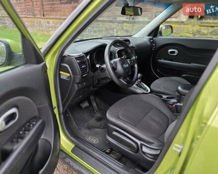 Зеленый Киа Soul, объемом двигателя 1.6 л и пробегом 240 тыс. км за 8800 $, фото 6 на Automoto.ua