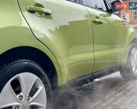 Зеленый Киа Soul, объемом двигателя 1.6 л и пробегом 200 тыс. км за 10200 $, фото 11 на Automoto.ua