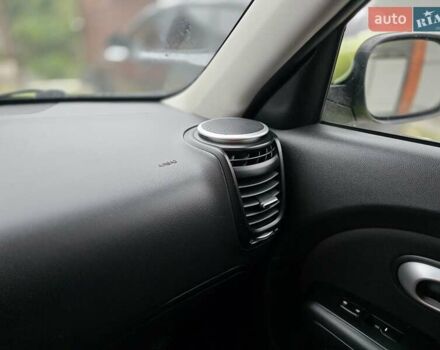 Зелений Кіа Soul, об'ємом двигуна 1.6 л та пробігом 248 тис. км за 7700 $, фото 31 на Automoto.ua